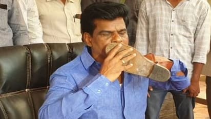 మీసం తిప్పితే జేసీ బజారునపడ్డాడు: పోలీసు బూట్లను ముద్దాడిన గోరంట్ల