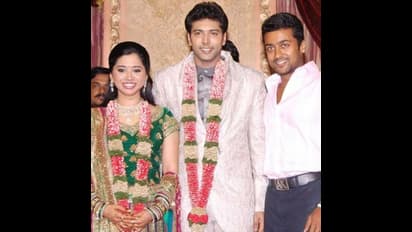 எத்தனை முறை பார்த்தாலும் சலிக்காத அழகு ஜோடிகள்! ஜெயம் ரவி - ஆர்த்தி தம்பதியின் குடும்ப புகைப்படம்!