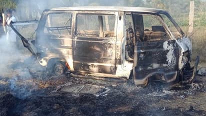 ಚಲಿಸುತ್ತಿದ್ದ ಓಮಿನಿ ಏಕಾ ಏಕಿ ಬೆಂಕಿಗಾಹುತಿ