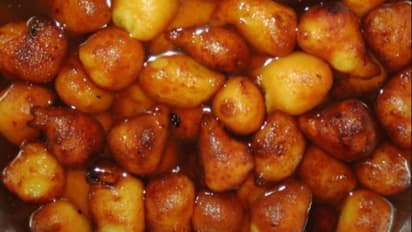 শীতের আমেজ জমে উঠুক রসে ভরা রসবড়া দিয়ে, রইল রেসিপি