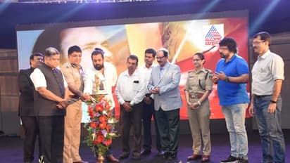 ಹೋರಾಟದ ಕಿಚ್ಚು ತೋರಿದ ಸಾಧಕರಿಗೆ ಶೌರ್ಯ ಪ್ರಶಸ್ತಿ: ಚಿತ್ರ ಸಂಪುಟ