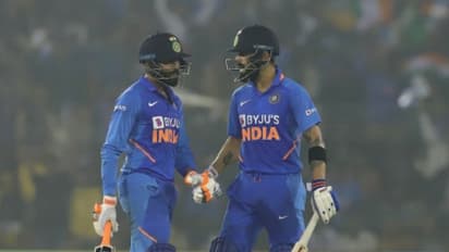 മിന്നലായി ഷാര്ദുല് ഠാകൂര്; ത്രില്ലറിനൊടുവില് വിന്ഡീസിനെ തോല്പ്പിച്ചു, ഏകദിന പരമ്പര ഇന്ത്യക്ക്