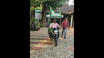 साइकिल पर लाउडस्पीकर बजा गलियों में किया प्रचार, झारखंड चुनाव में हीरो बने हेमंत सोरेन