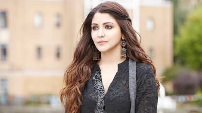 'আমিও পারি ভাই', অনুষ্কার ৩০ কেজির বারবেল ওয়েট লিফটিং-এর ভিডিও ভাইরাল