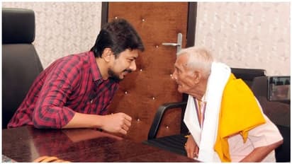 கப்சா விடும் உதயநிதி... அந்தம்மா ஜெயலலிதாவுக்குதான் அந்தப் பெருமையெல்லாம்... நொந்துகொள்ளும் உடன்பிறப்புகள்...!