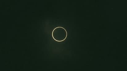 ಕೋಲಾರದಲ್ಲಿ 9 ಗಂಟೆಯಾದ್ರೂ ಕಾಣಿಸದ ಸೂರ್ಯ : ಕತ್ತಲು ಕತ್ತಲು