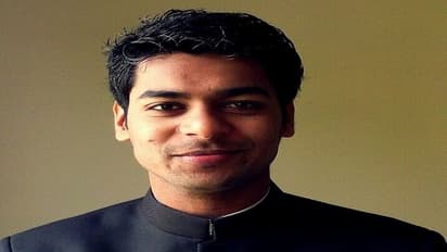 इंटरनेट से की थी पढ़ाई, बिना कोचिंग गए ये लड़का बना था IAS