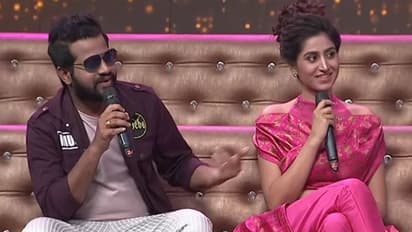 హైపర్ ఆది, యాంకర్ వర్షిణి మధ్య ఏం జరుగుతోంది ?