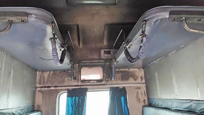 ಒಂದೇ ದಿನ ತಪ್ಪಿತು 2 ರೈಲು ಅವಘಡ!  ಪ್ರಯಾಣಿಕರು ಬಚಾವ್‌