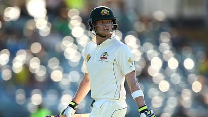 നിക്കോള്സിന്റെ അത്ഭുത ക്യാച്ചില് സ്റ്റീവ് സ്മിത്തിന് സെഞ്ചുറി നഷ്ടം; ഓസീസിന് മികച്ച സ്കോര്