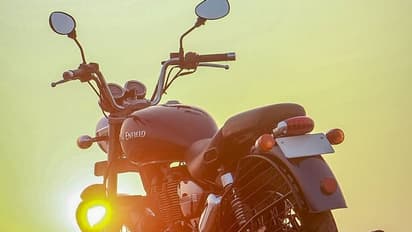 ಮಹಿಳೆಯರಿಗಾಗಿ ಬರುತ್ತಿದೆ ಕಡಿಮೆ ತೂಕದ ರಾಯಲ್ ಎನ್‌ಫೀಲ್ಡ್ ಬೈಕ್!