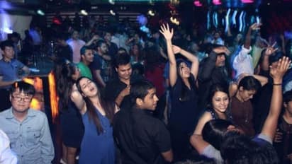 പുതുവത്സരാഘോഷത്തിനെതിരെ ഹിന്ദു സംഘടന; ബെംഗളുരു നഗരത്തില് വിലക്കേര്പ്പെടുത്തണമെന്ന് ആവശ്യം