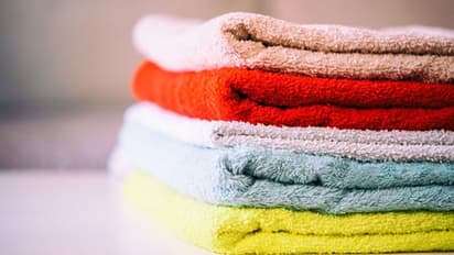 టవల్స్‌ని నెలల తరబడి వాడుతున్నారా? వాటిని మార్చకపోతే ఎన్ని చర్మ సమస్యలో తెలుసా? 