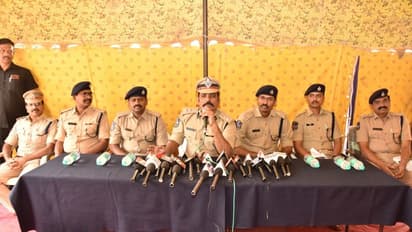 పేకాట కోసం సరిహద్దులు దాటారు... అయినా 176 మంది అరెస్ట్