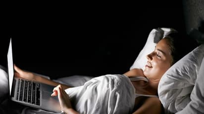 ಕಂಪ್ಯೂಟರ್ ನೋಡಿದ್ರೆ ಕಣ್ಣು ಸುಸ್ತಾಗುತ್ತಾ? ಈ ಫುಡ್ಗಳನ್ನು ಸೇವಿಸಿ!