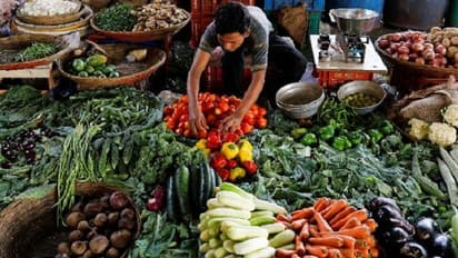 पूरे भारत में सब्जियों की कीमतों में उछाल, नींबू 300 रुपए किलो के पार, जानिए इसकी वजह 