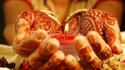 ఇంట్లో సిరి నిలవడం లేదా..? ఐశ్వర్యకాళీ దీపం పెడితే..