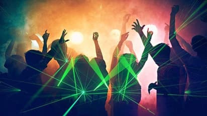 ৩১-এর রাতে মাতুন বর্ষবরণের আনন্দে, রইল পাঁচ ঠিকানা