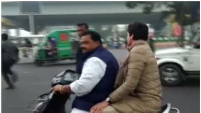 ഹെല്മെറ്റില്ല; പ്രിയങ്ക ഗാന്ധിയെ സ്കൂട്ടറില് കൊണ്ടുപോയ കോണ്ഗ്രസ് പ്രവര്ത്തകന് പിഴ