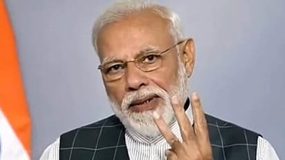 அடுத்த 3 வருஷத்துக்கு உள்நாட்டு பொருளையே வாங்கணும் !! அது என்ன மூணு வருஷம் !! மோடி அதிரடி பேச்சு !!