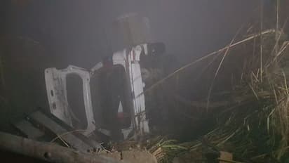 कोहरे के कारण नहर में गिरी कार, एक ही परिवार के 6 लोगों की मौत