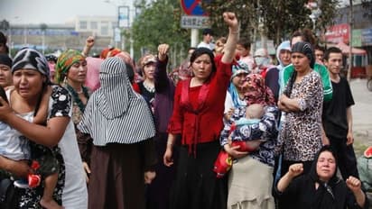 মহিলাদের ঋতুস্রাবের উপরও চলে কড়া নজরদারি, চিনা নৃশংসতার ভয়ঙ্কর বিবরণ দিলেন পলাতক নাগরিকরা