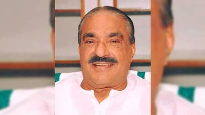 നോട്ടെണ്ണുന്ന മെഷീന് നികുതിയിളവ് കൂടി പ്രഖ്യാപിക്കാമായിരുന്നു; മാണി സ്മാരകത്തില് വിമര്ശനം