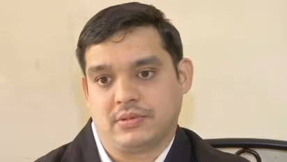 സെറിബ്രൽ പാൾസി രോഗത്തെ അതിജീവിച്ച് മുപ്പത്തൊന്നുകാരൻ; പൂനെ സ്വദേശി ഇനി ന്യായാധിപന്