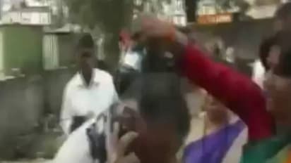 ഉദ്ധവ് താക്കറെക്കെതിരെ സോഷ്യല്മീഡിയയില് പോസ്റ്റ് ചെയ്തയാള്ക്ക് നേരെ മഷിയൊഴിച്ച് യുവതി