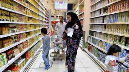 হাতে আর মাত্র কয়েকটা ঘণ্টা, লকডাউনের আগে বাজারমুখী বাংলা