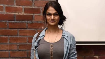 சுச்சி லீக்ஸ் சுசித்ராவின் அடுத்த அதிரடி... சோசியல் மீடியாவில் தீயாய் பரவும் வீடியோ...!