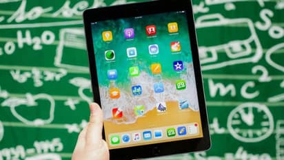 ১০ বছরে মাত করেছে যে সব গ্যাজেট ও অ্যাপস, দেখে নিন এক ঝলকে