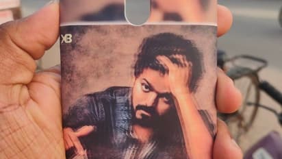 ஃபர்ஸ்ட் லுக் ரிலீசுக்கே இப்படின்னா?... பட ரிலீஸ் எப்படி இருக்கும்?... வேற லெவலில் வெறித்தனம் காட்டும் தளபதி ரசிகர்கள்...!