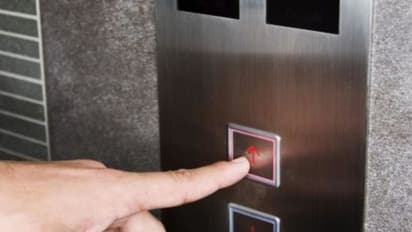 ಹೋಟೆಲ್ನಲ್ಲಿ ಲಿಫ್ಟ್ ಕಟ್: 9 ಜನಕ್ಕೆ ಗಂಭೀರ ಗಾಯ