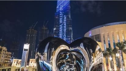 ആഘോഷങ്ങള്ക്കിടെ ബുര്ജ് ഖലീഫയില് തെളിഞ്ഞത് പ്രണയാഭ്യര്ത്ഥന, മറുപടി അന്വേഷിച്ച് അധികൃതര്