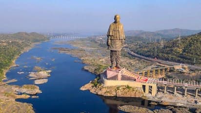 ಹತ್ತು ಮುಳುಗಿದ ಹೊತ್ತು; ದಶಕದ ಪ್ರಮುಖ ನೆನಪುಗಳಿವು!