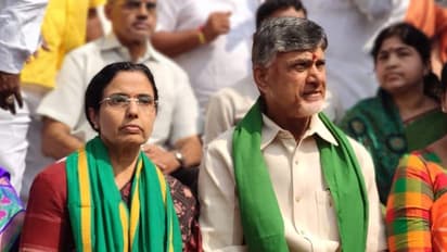 కరుడుగట్టిన ఉగ్రవాదిలా మారాడు: మందడంలో జగన్‌పై బాబు ఫైర్