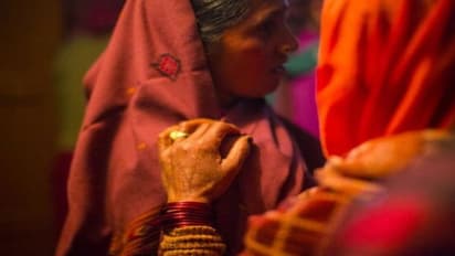 അമ്മായിഅമ്മയോടൊപ്പം താമസിക്കുന്ന സ്ത്രീകള്ക്ക്, വേറെ താമസിക്കുന്ന സ്ത്രീകളേക്കാള് സ്വാതന്ത്ര്യം കുറവാണോ?