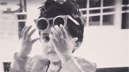 குட்டி பாப்பா முதல் இப்போது வரை நடிகை நிவேதா தாமஸ் குடும்பத்துடன் எடுத்து கொண்ட அறிய புகைப்படங்கள்!