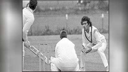 पूरे 1 ओवर तक 12 खिलाड़ियों के साथ खेली थी टीम इंडिया, रवि शास्त्री थे गेंदबाज