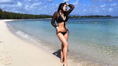 सगाई के बाद हार्दिक के साथ रोमांस कर रही हैं नताशा