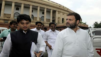 রাহুল গান্ধী সমকামী, সম্পর্ক রয়েছে জ্যোতিরাদিত্য সিন্ধিয়ার সঙ্গে, চাঞ্চল্যকর দাবি স্বামী চক্রপানির