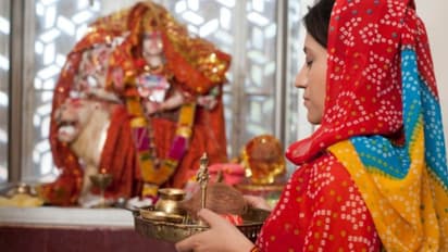 রাশি অনুযায়ী কোন দেবতা আপনার সহায়, জেনে নিন