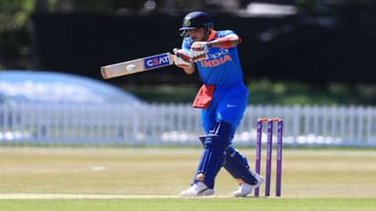 আউট দেওয়ায় গালিগালাজ, কেকেআর তারকার চাপে সিদ্ধান্ত বদল আম্পায়ারের