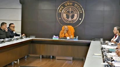 यूपी के इन शहरों में भी दौड़ेगी मेट्रो, सीएम के सामने हुआ प्रजेंटेशन