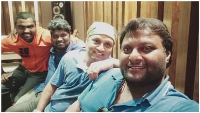 "திரெளபதி" படம் ஒரு குப்பை... மோகன் ஜியுடன் டுவிட்டரில் கட்டிப்புரளும் பிரபல இயக்குநர்..!