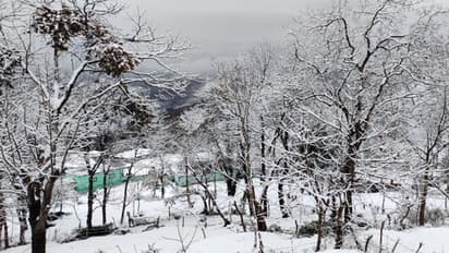 ಕಾಶ್ಮೀರದಲ್ಲಿ ನೀರವ ಮೌನ ಪ್ರವಾಸಿ ತಾಣಗಳು ಬಿಕೋ 5 ಉಗ್ರರು, 3 ಸ್ಥಳ, 10 ನಿಮಿಷದ ದಾಳಿ