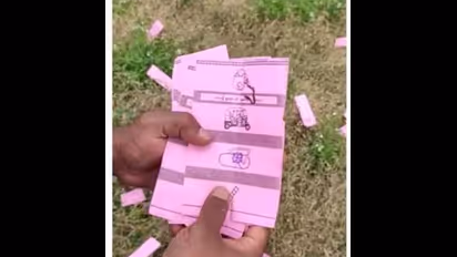 வாக்கு முத்திரையுடன் சாலையில் சிதறிக்கிடந்த வாக்குச் சீட்டுகள்..! பெரம்பலூரில் பரபரப்பு..!