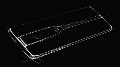 പിന്നിലെ ക്യാമറ; ഇതുവരെ ലോകം കാണാത്ത വിസ്മയം ഒരുക്കാന് വണ്പ്ലസ്