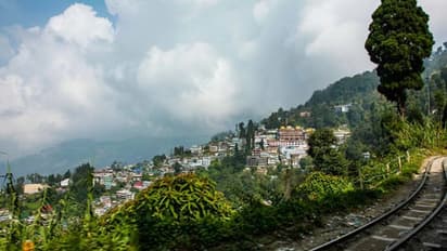 সোমবার থেকে জাঁকিয়ে শীত রাজ্যজুড়ে, উত্তরবঙ্গে ঘন কুয়াশার সতর্কবার্তা